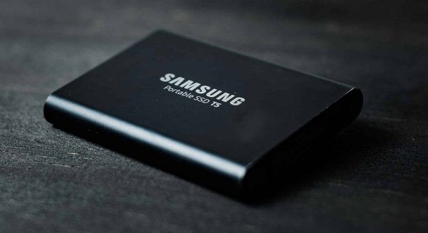 Peut-on utiliser un disque SSD NVMe comme mémoire cache externe pour améliorer les performances d'un ordinateur portable ?